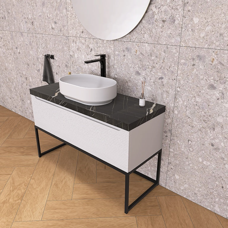 Penelope 06 - Mobile da Bagno a Terra con Top Effetto Marmo e Dettagli in Metallo