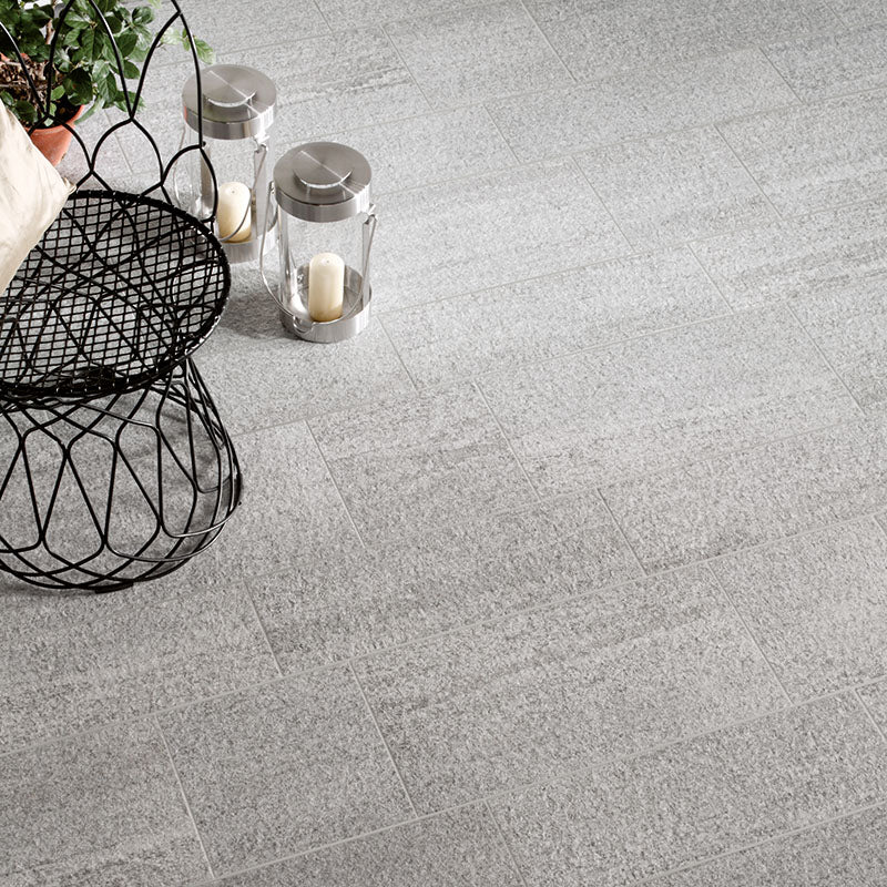 Percorsi Smart Pietra di Bagnolo R11 - Gres effetto pietra per esterni Antiscivolo 60x60