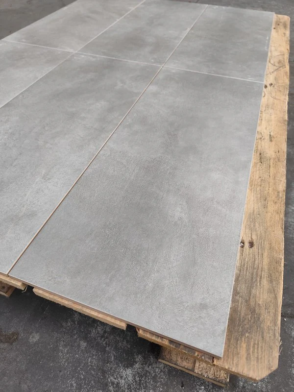 Stock Piastrelle Effetto Cemento Grigio - Rivestimento Opaco 25x60 SCONTATO - Image 6