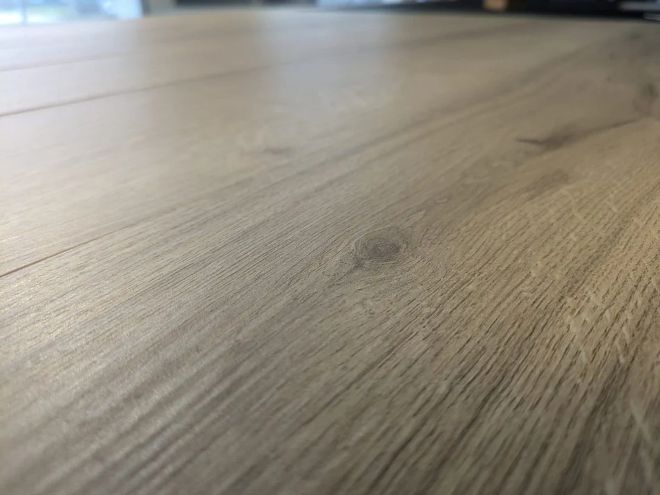 Regal Wood Nut - Gres Porcellanato Effetto Legno 20x120 Rettificato Scontato - Image 6